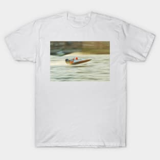 Powerboat Racing at Oulton Broad - GT30 - Jessica Haylock T-Shirt